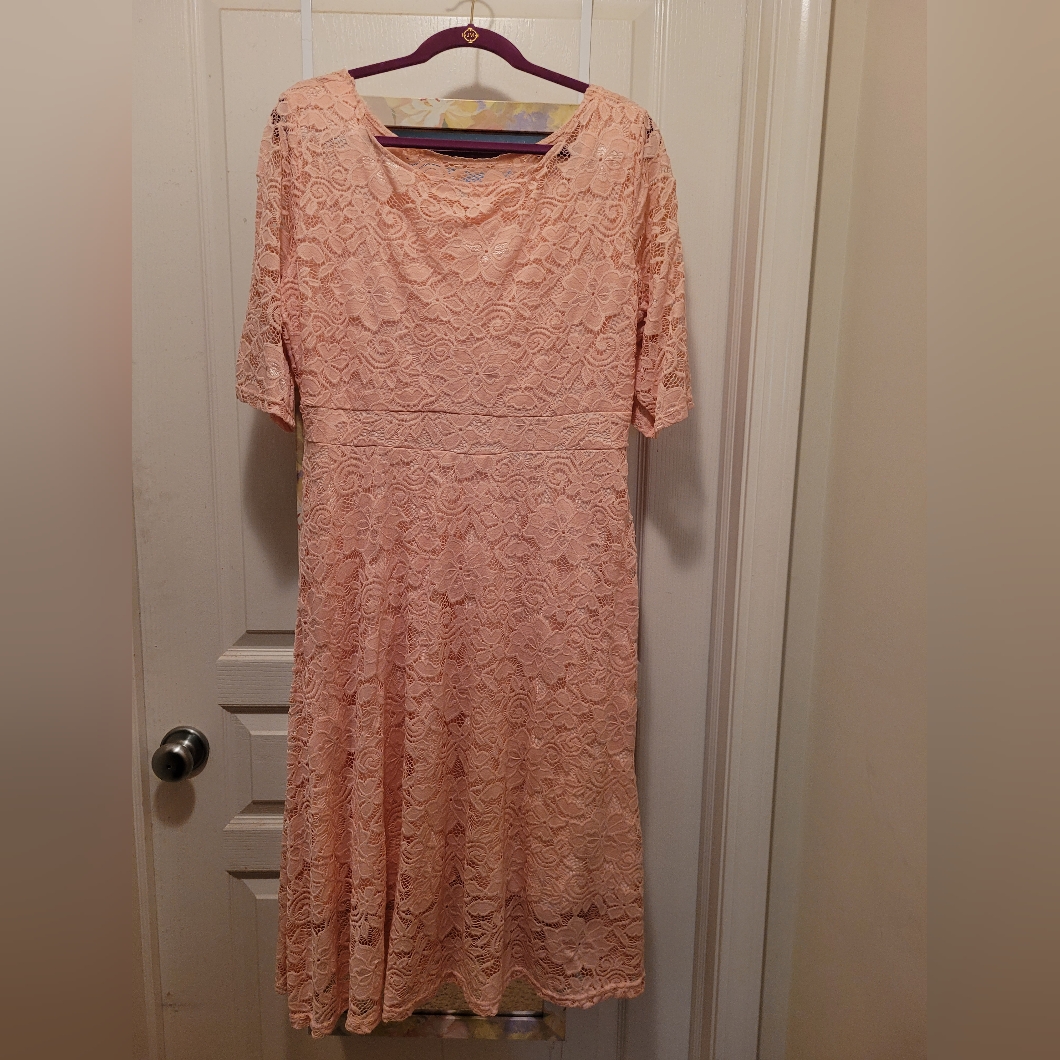 Elegant Lace Dress In Peach